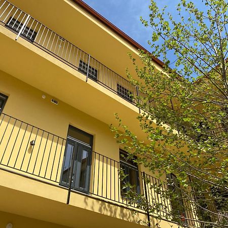 Honest Karlin Aparthotel Πράγα Εξωτερικό φωτογραφία