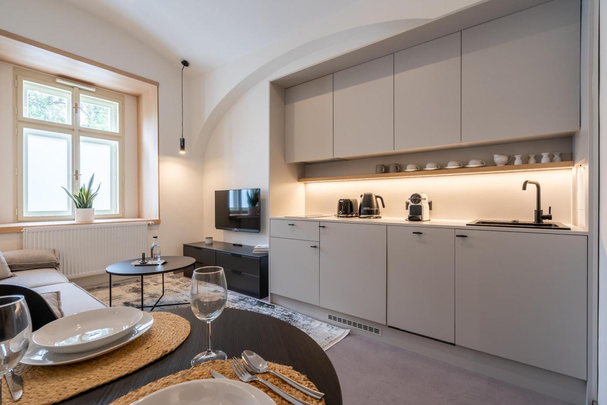 Honest Karlin Aparthotel Πράγα Δωμάτιο φωτογραφία