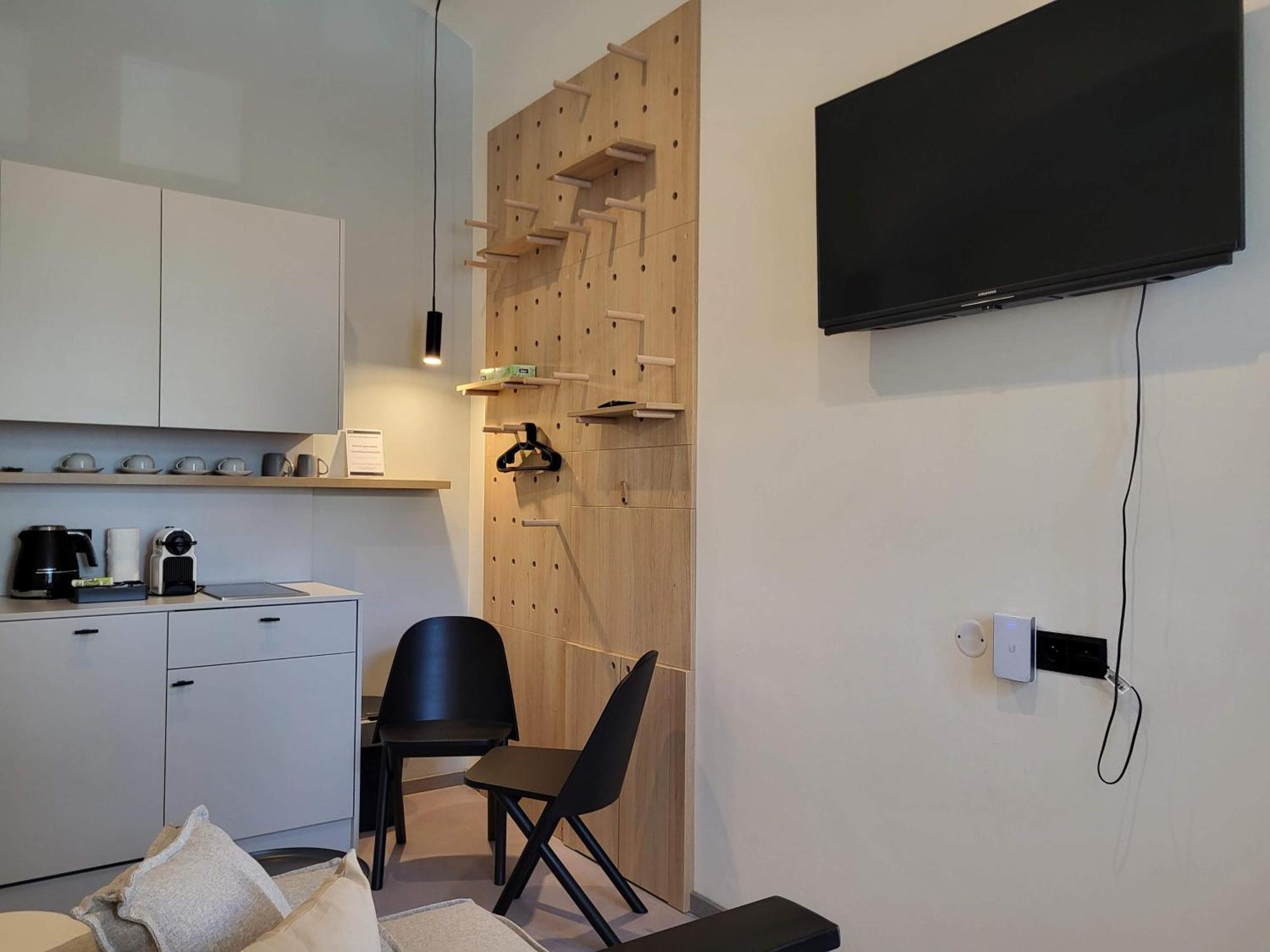 Honest Karlin Aparthotel Πράγα Δωμάτιο φωτογραφία